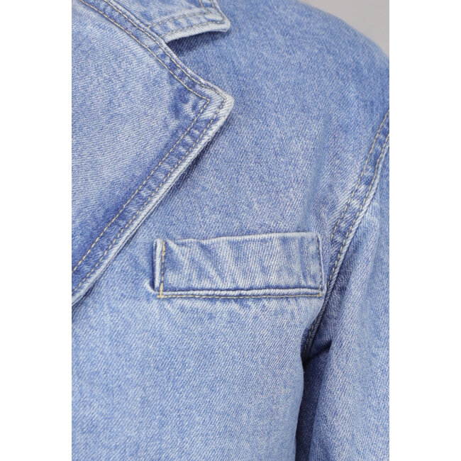 Gekürzte Jeansjacke mit Overslag