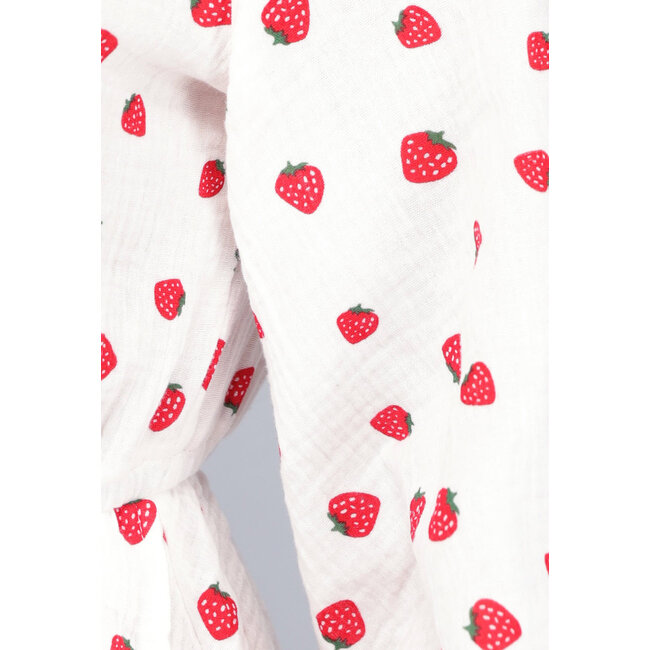 Weißes Musselin-Reverskleid mit Erdbeeren
