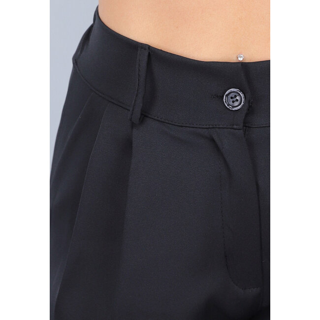 Schwarzer Gilet-Anzug mit Statement-Knöpfen