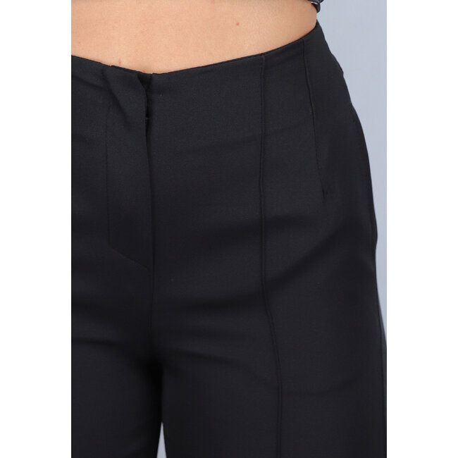 Blazeranzug mit trägerlosem Oberteil und Hose in Schwarz