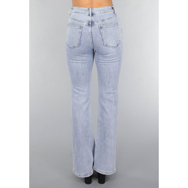 Mid Waist Flair Jeans mit Waschung