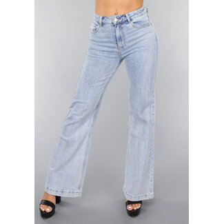 Redial Jeans Flared Jeans mit Waschung und mittlerer Leibhöhe