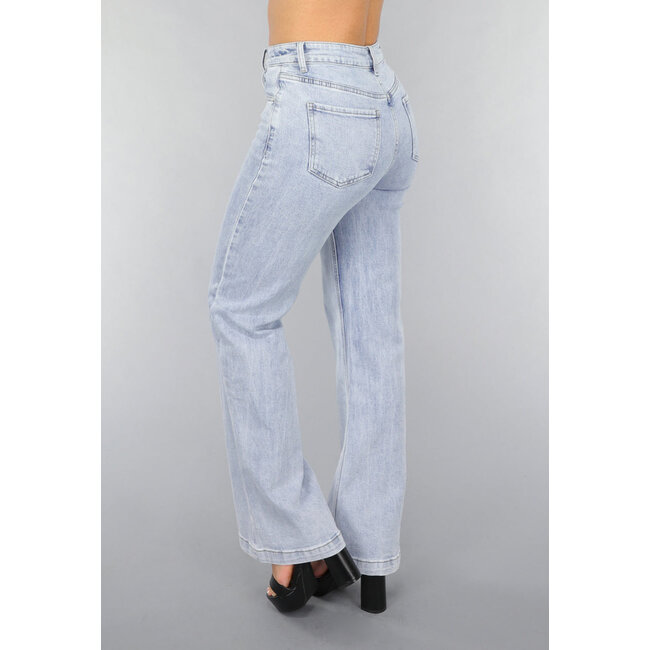 Flair Jeans mit Waschung in Mid Waist