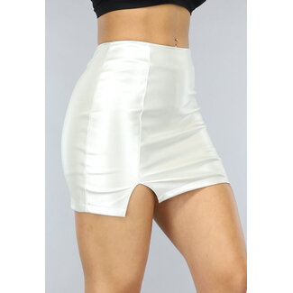 Silberner Mini-Skort in Metallic-Lederoptik