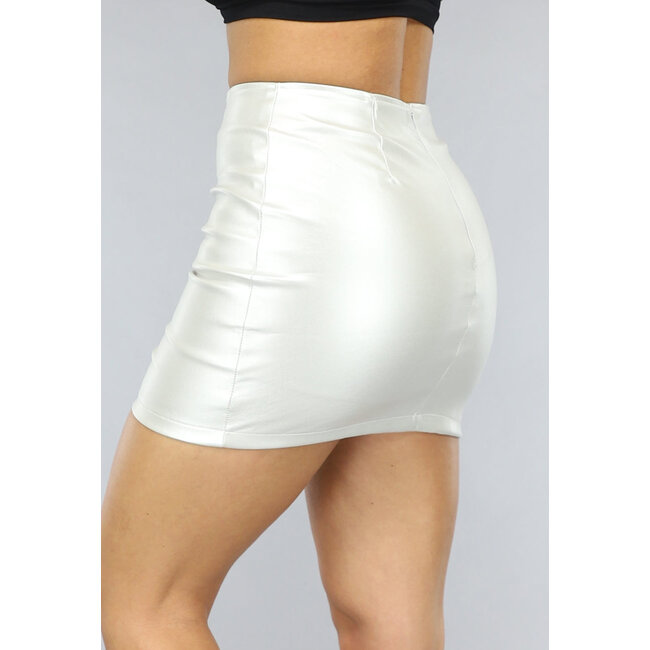 Silberner Mini-Skort in Metallic-Lederoptik