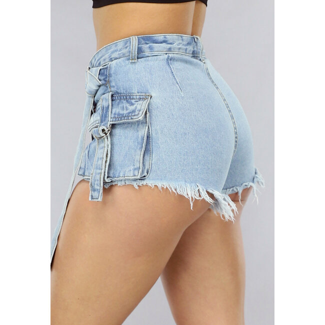 Skort aus Denim mit Revers und Gürtel in Hellblau