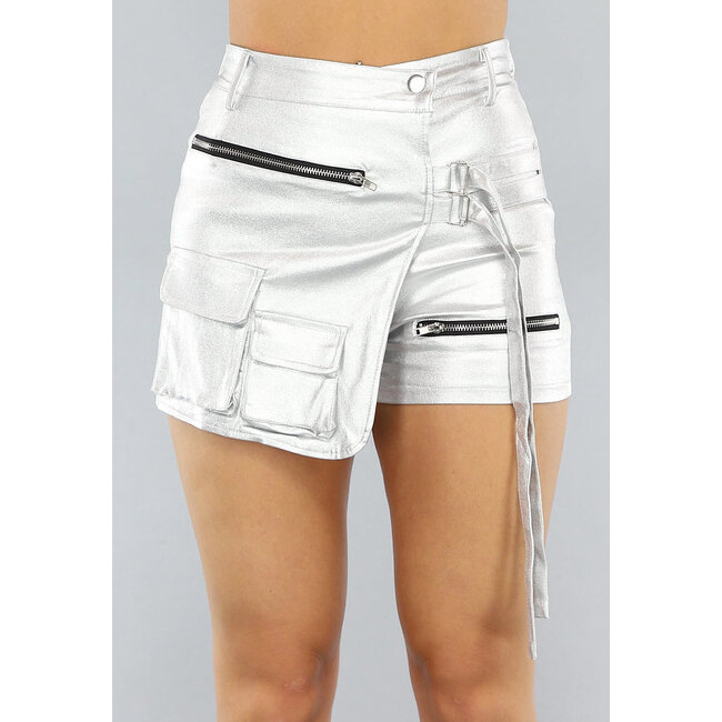 Silberner Metallic Cargo-Skort mit Overslag