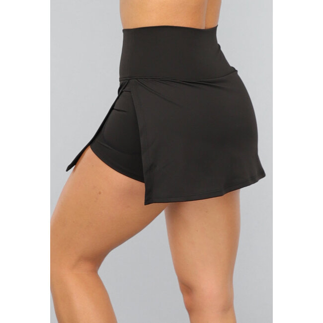 Schwarzer Tennisskort mit Cropped Trousers