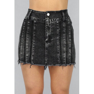 Anthrazitfarbener Denim-Skort mit leichter Reibung