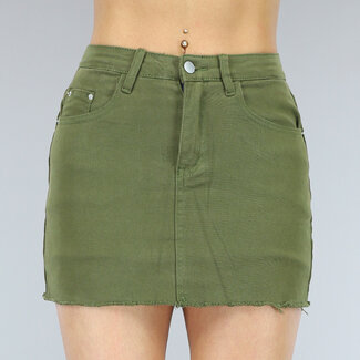 Armeegrüner Denim-Mini-Skort