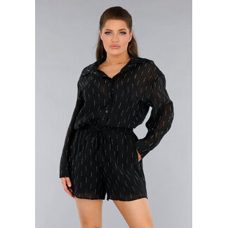 Schwarzes zweiteiliges Set mit Bluse und Shorts
