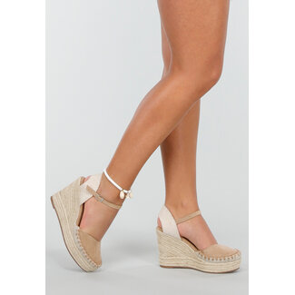 Khaki Wedge Heels mit geflochtener Sohle