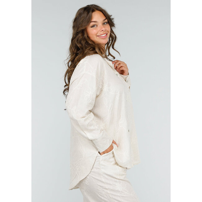 Beigefarbenes zweiteiliges Set mit bestickter Bluse und Hose