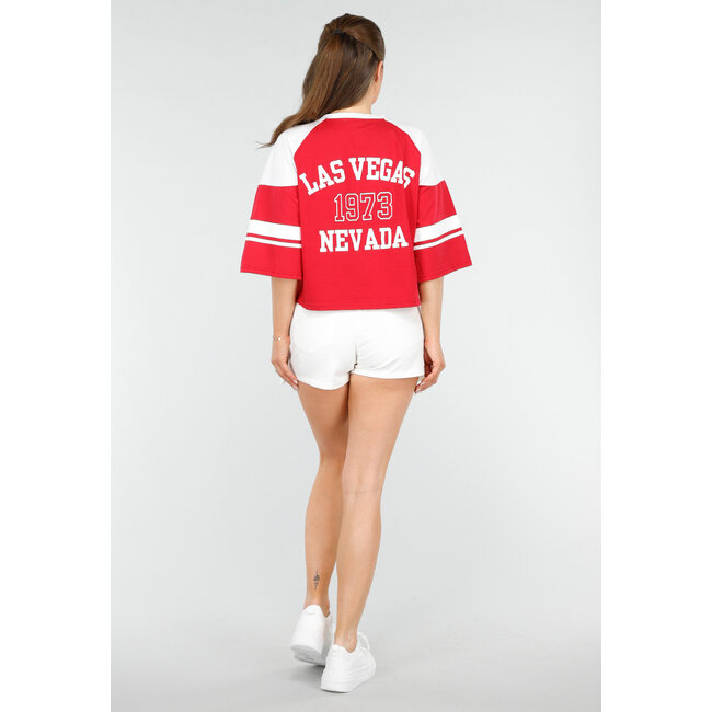 Sportliches rotes Baseball T-Shirt mit Stern