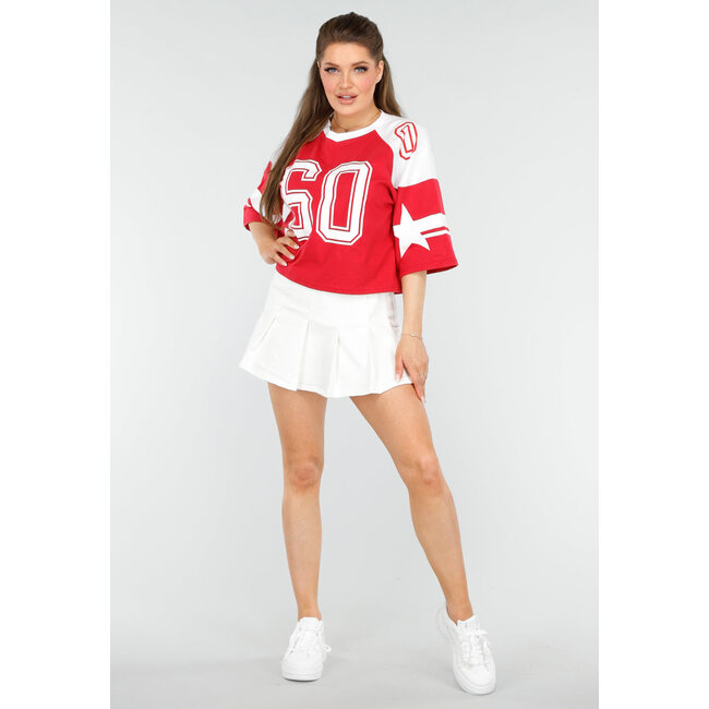 Sportliches rotes Baseball T-Shirt mit Stern