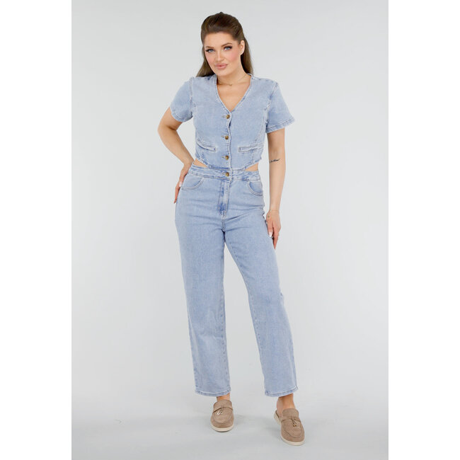 Denim-Jumpsuit mit Ausschnitten, kurzen Ärmeln und Knöpfen