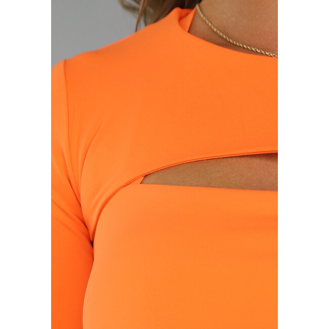 Leuchtend orangefarbener Bolero