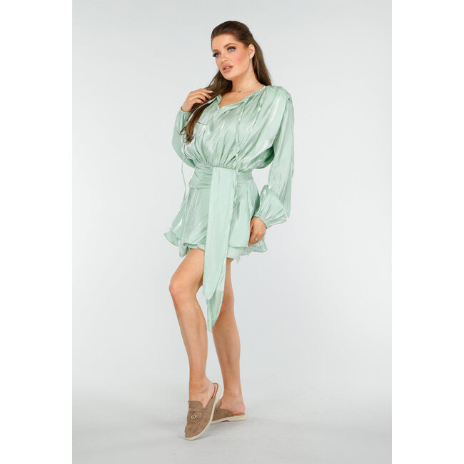 Schickes mintgrünes Kleid mit Schleife und Puffärmeln
