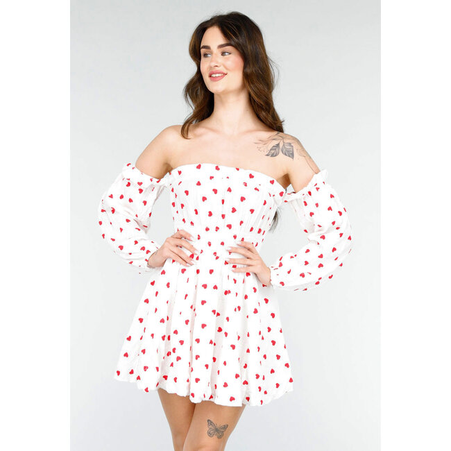 Niedliches Kleid mit rotem Herz-Print