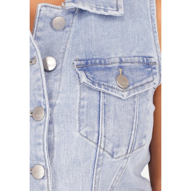 Hellblauer Denim Playsuit mit Knöpfen und Shorts