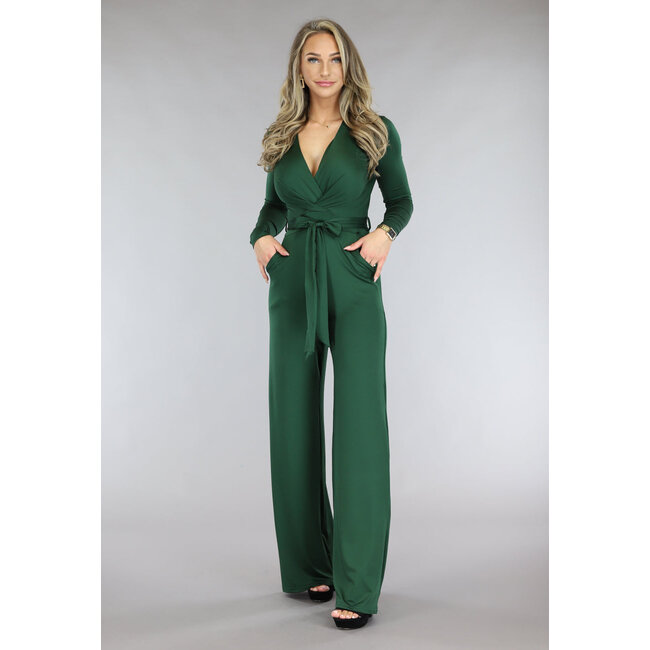 Grüner Jumpsuit mit weitem Bein und Taillenband