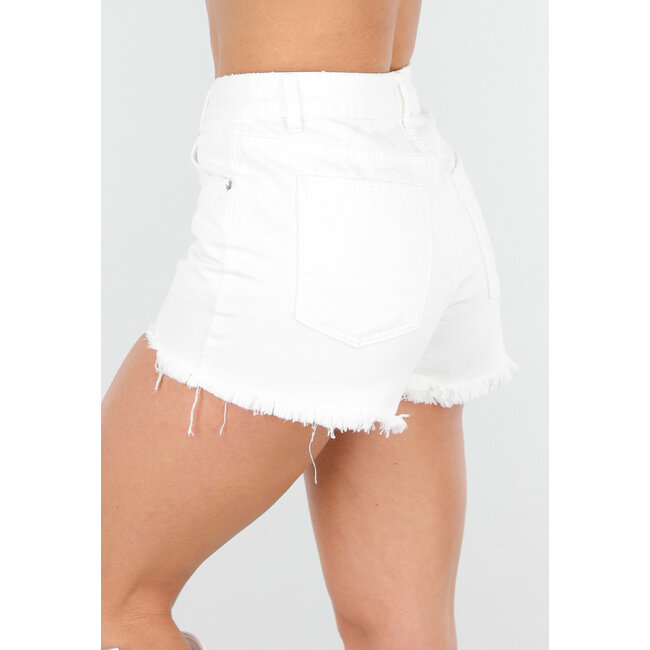 Weiße Destressed Denim-Shorts mit ausgefranstem Unterteil