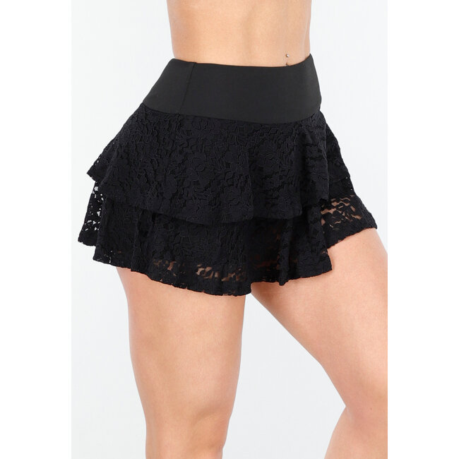 Schwarzer Skort aus mehrlagiger Spitze mit Rüschen und breitem Taillenband