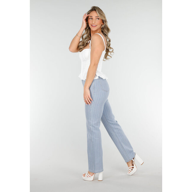 Gestreifte blaue Straight Leg Jeans mit Strasssteinen und leichtem Stretch