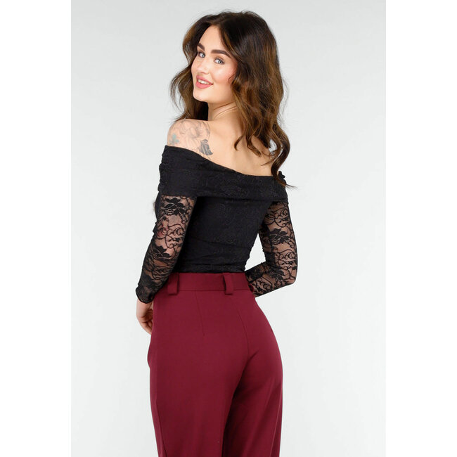 Schwarzer Off-Shoulder LaceyBody mit langen Ärmeln