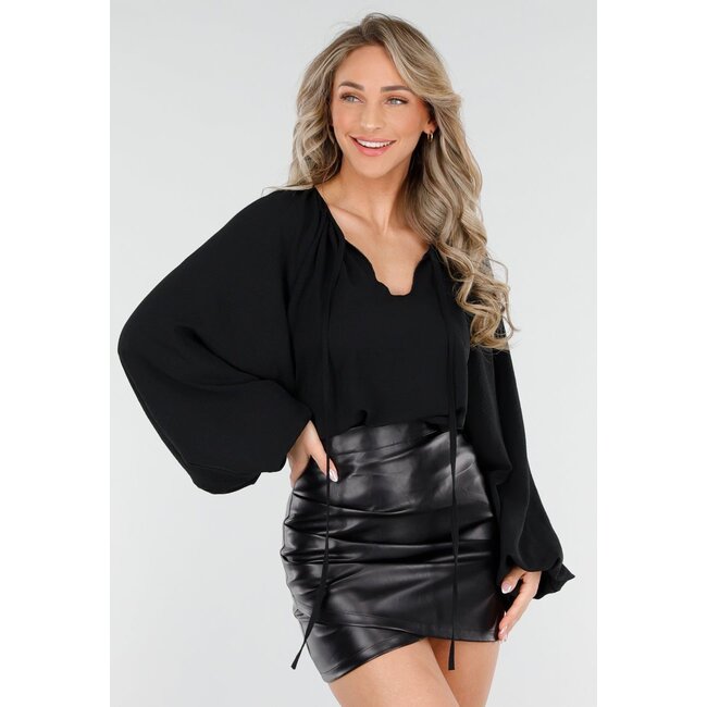 Schwarze geknöpfte Bluse mit V-Ausschnitt und langen Ärmeln