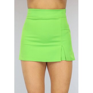 Grüner Skort mit Schlitz