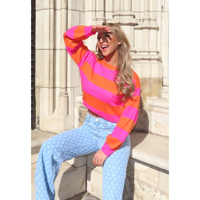 Orange/rosa Pullover mit horizontalen Streifen