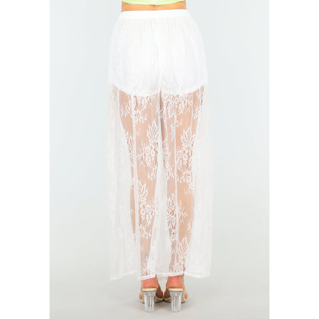 Weißer Spitzen-Maxirock mit eingesetzter Stretch-Hose und Taillenbund