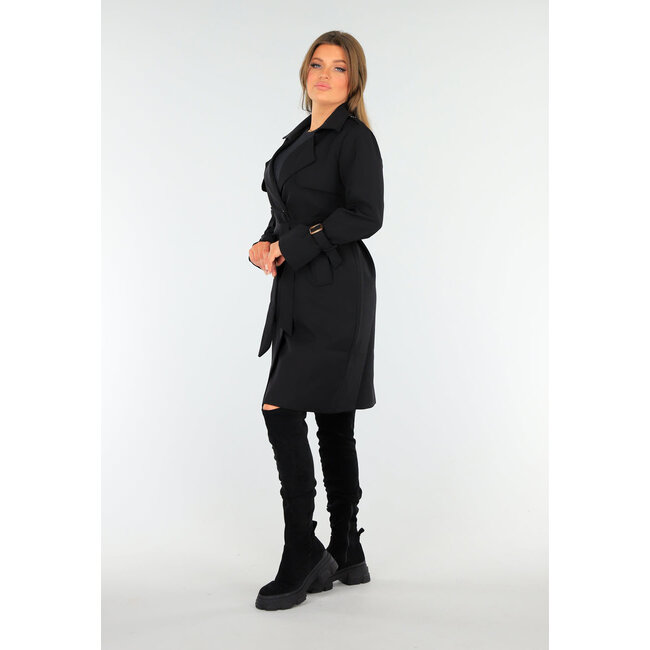 Schwarzer Trenchcoat mit Knopfverschluss und Schnallen
