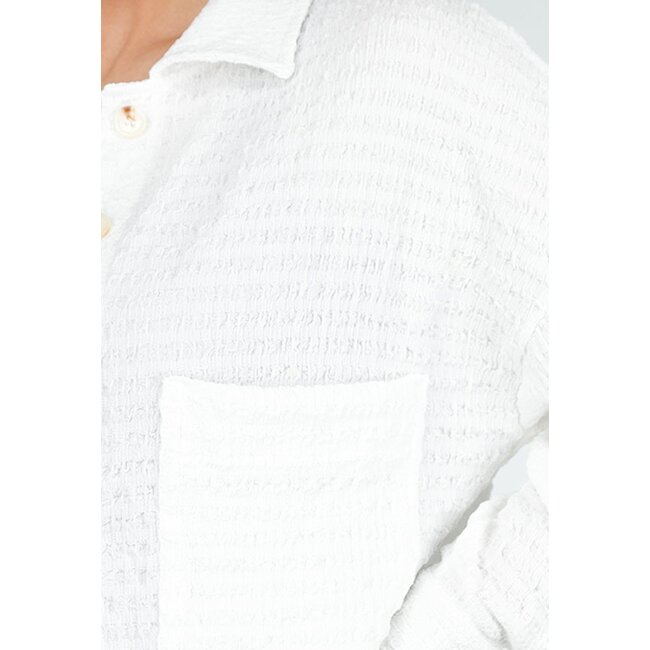 Weißes Crinkle-Stretch-Set mit Türknopf-Bluse und gerader Hose mit Gummibund