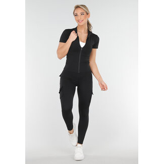 Schwarzes Set mit Cargo-Leggings