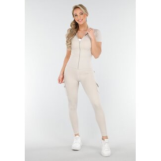 Beigefarbenes Sport-Set mit Cargo-Leggings