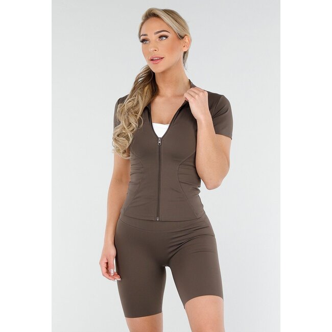 Braunes Sport-Set mit Kurzarm-Jacke und Shapewear-Short mit hohem Taillenbund