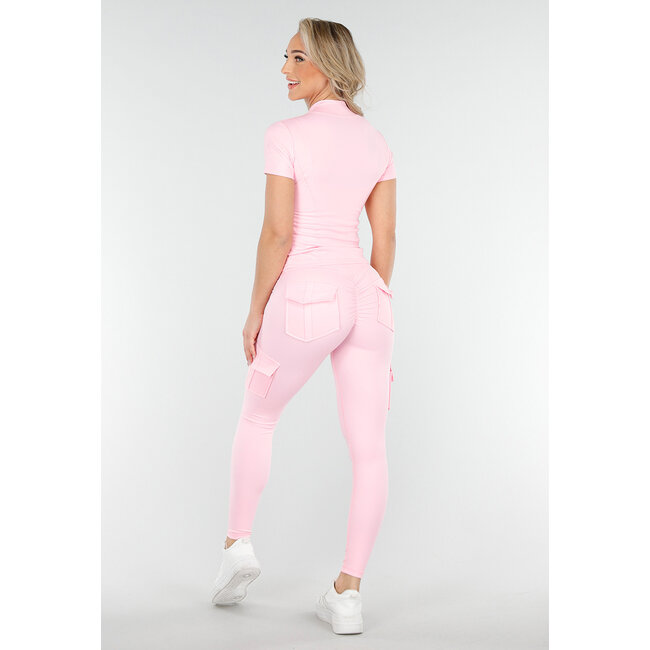 Hellrosa Sporttrikot mit Cargotaschen und Scrunch