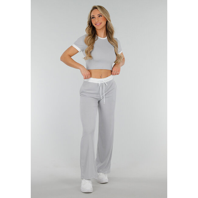Graues zweiteiliges Set mit langer Hose und kurzem Oberteil mit Colourblocking-Details