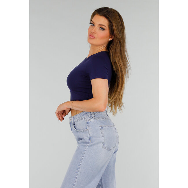 Dunkelblaues Stretch-Cropped-Top mit taillierter Passform