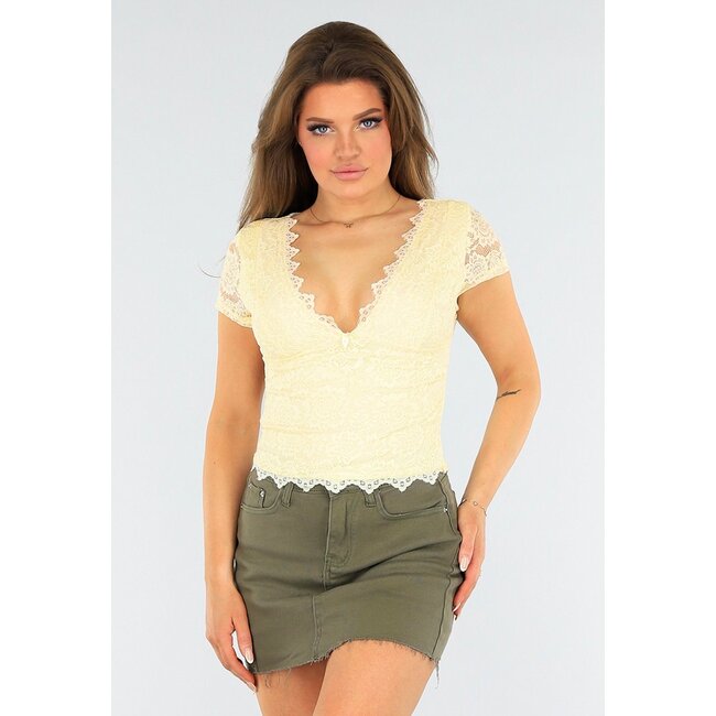 Hellgelbes Spitzen-Stretch-Top mit V-Ausschnitt