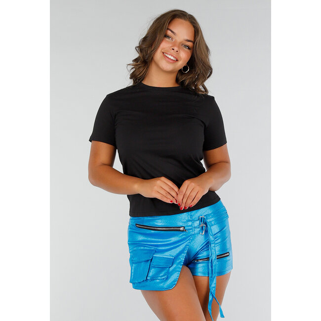 Schwarzes T-Shirt aus Baumwolle mit Stretch, lockerer Passform und kurzen Ärmeln