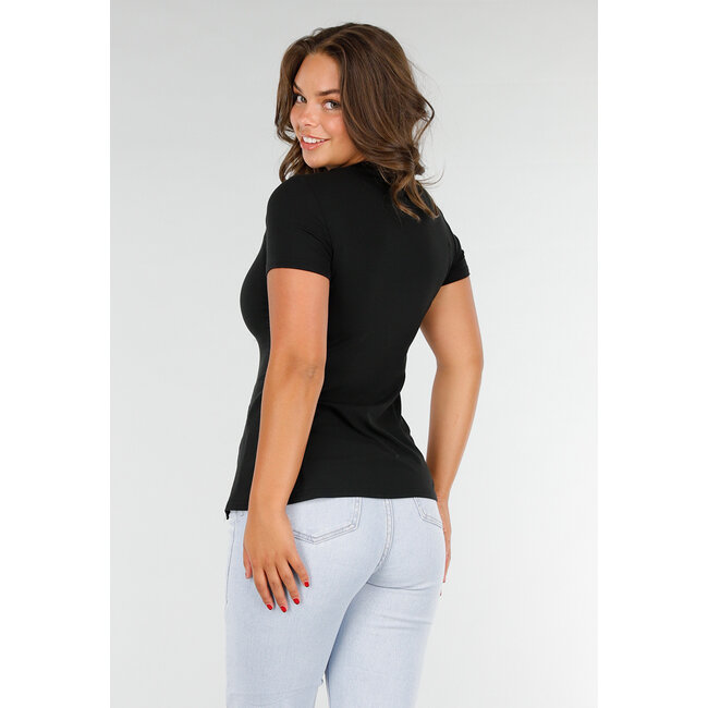 Schwarzes Stretch-T-Shirt mit schmaler Passform, Rundhalsausschnitt und Seitenschlitz