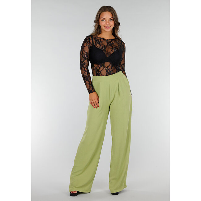 Schwarzes Spitzentop aus Stretch-Stoff mit langen Ärmeln und floralem Einsatz