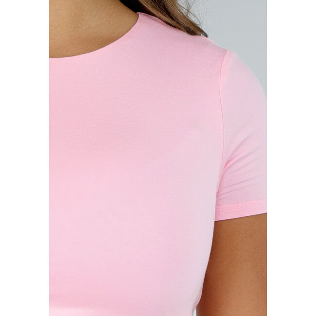 Hellrosa Stretch-Croptop mit doppeltem Innenfutter und kurzen Ärmeln