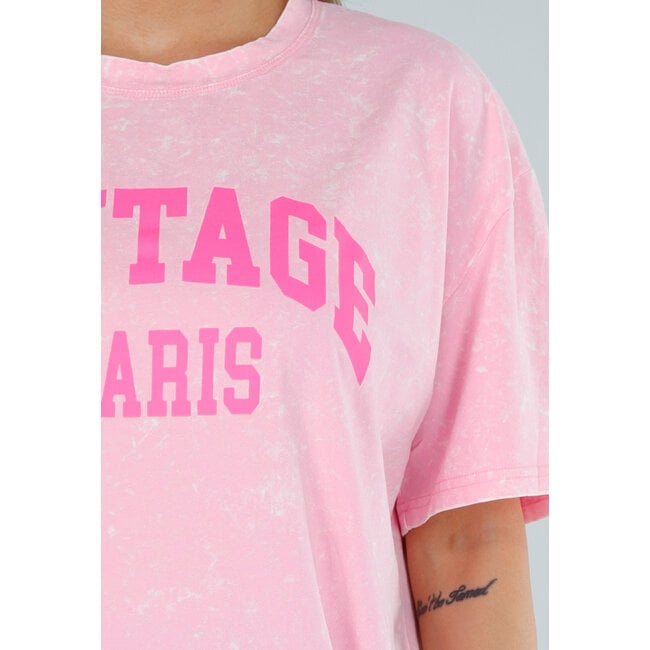 Hellrosa Stretch-T-Shirt mit neonpinkem Aufdruck und Oversized-Passform