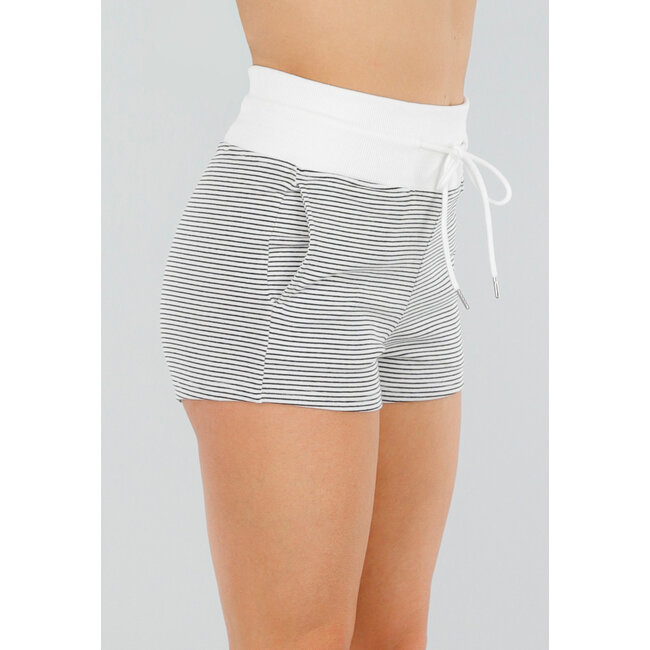 Weiße Jogging-Shorts mit hoher Taille, Stretch und schwarzen Streifen