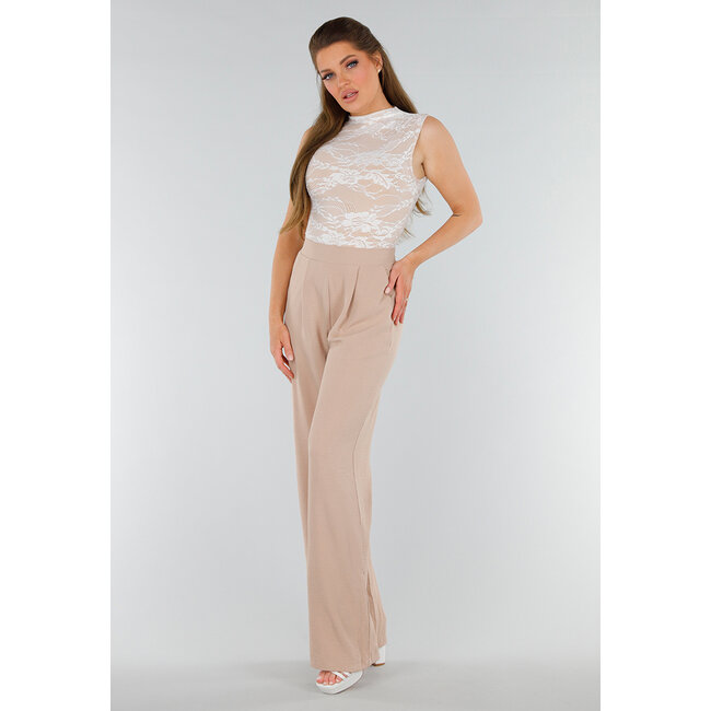 Weißer Body aus Stretch-Spitze mit Stehkragen und beigem Innenfutter