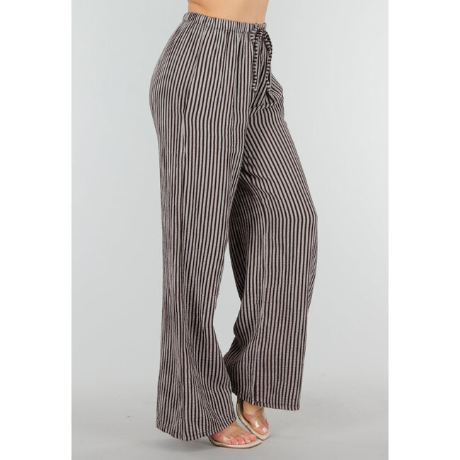 Braun-weiße Baumwollhose mit vertikalen Streifen und Stretch